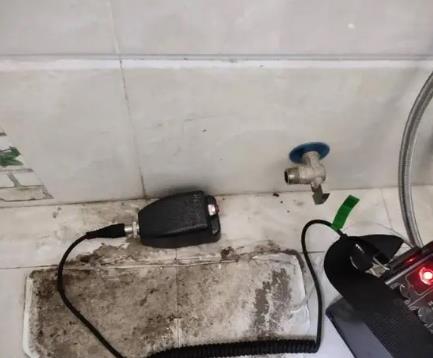 临高屋顶漏水维修公司分享下卫生间漏水的危害及解决方法